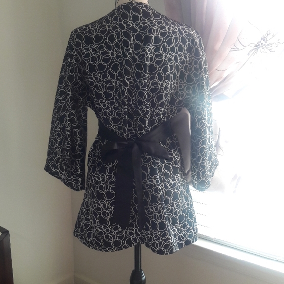 Pink Collection top - Picture 2 of 3